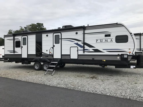 multi bedroom travel trailer