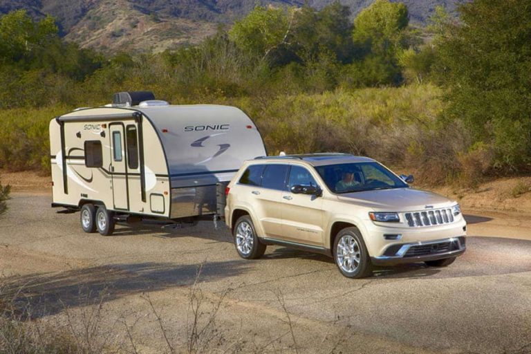 what size travel trailer can a jeep grand cherokee pull