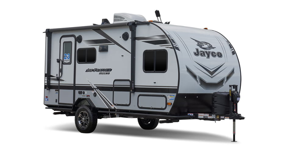 who makes travel trailers in canada