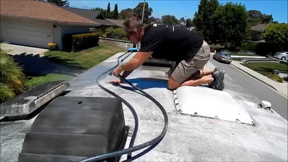how to fix travel trailer roof