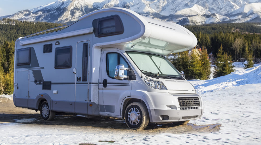 which travel trailer is best for cold weather